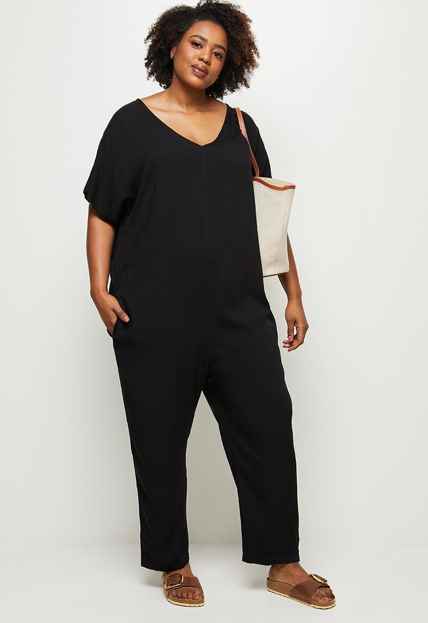 edit Plus - Grown on sleeve v-neck woven jumpsuit - black