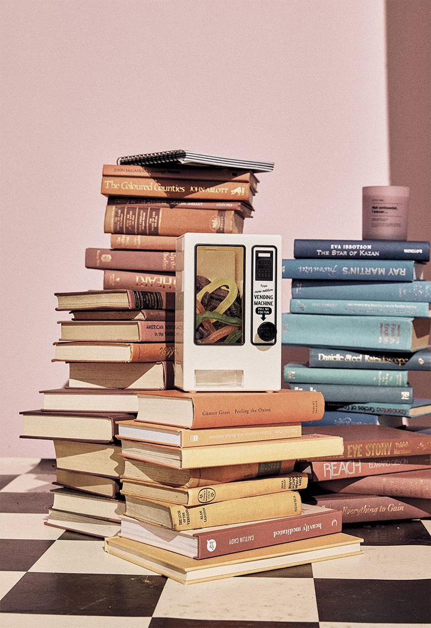 Typo - Mini vending machine - ecru