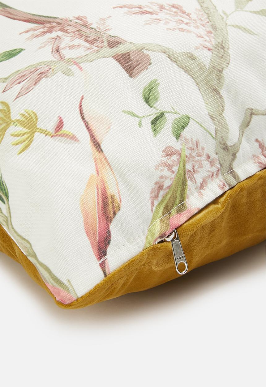 Hertex Haus - Tsitsikamma cushion cover - day