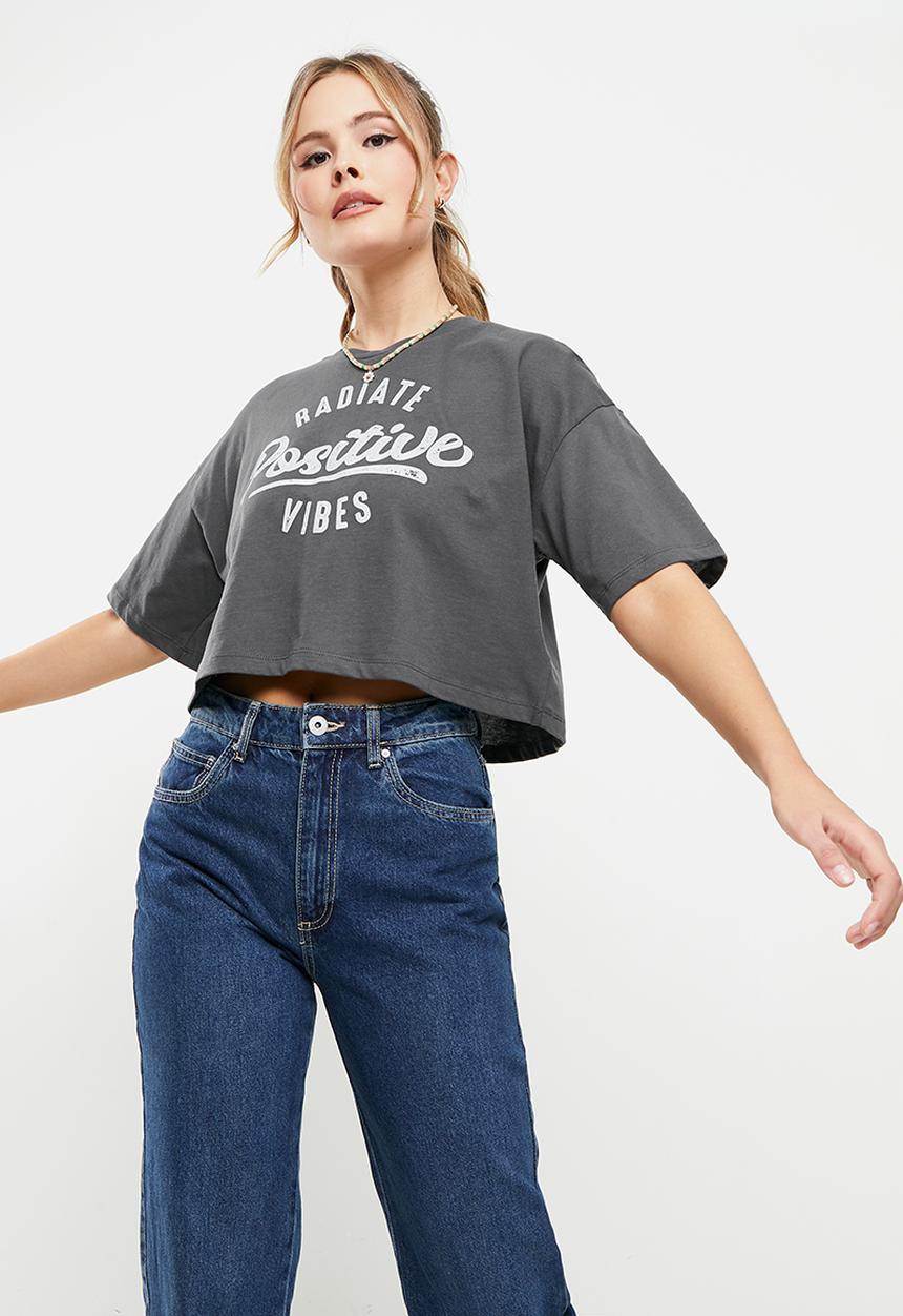 Blake - Boxy cropped tee - charcoal