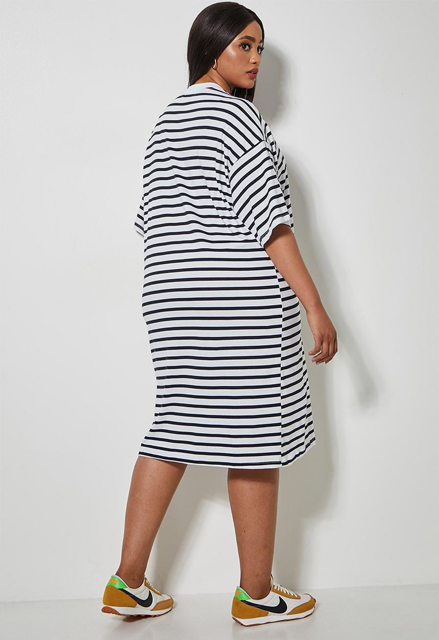 Superbalist - Oversized mini T-shirt dress - white & black