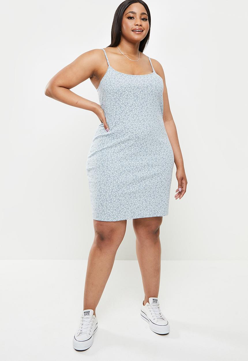 Cotton On - Curve cassie strappy mini dress - penny ditsy sunfaded denim