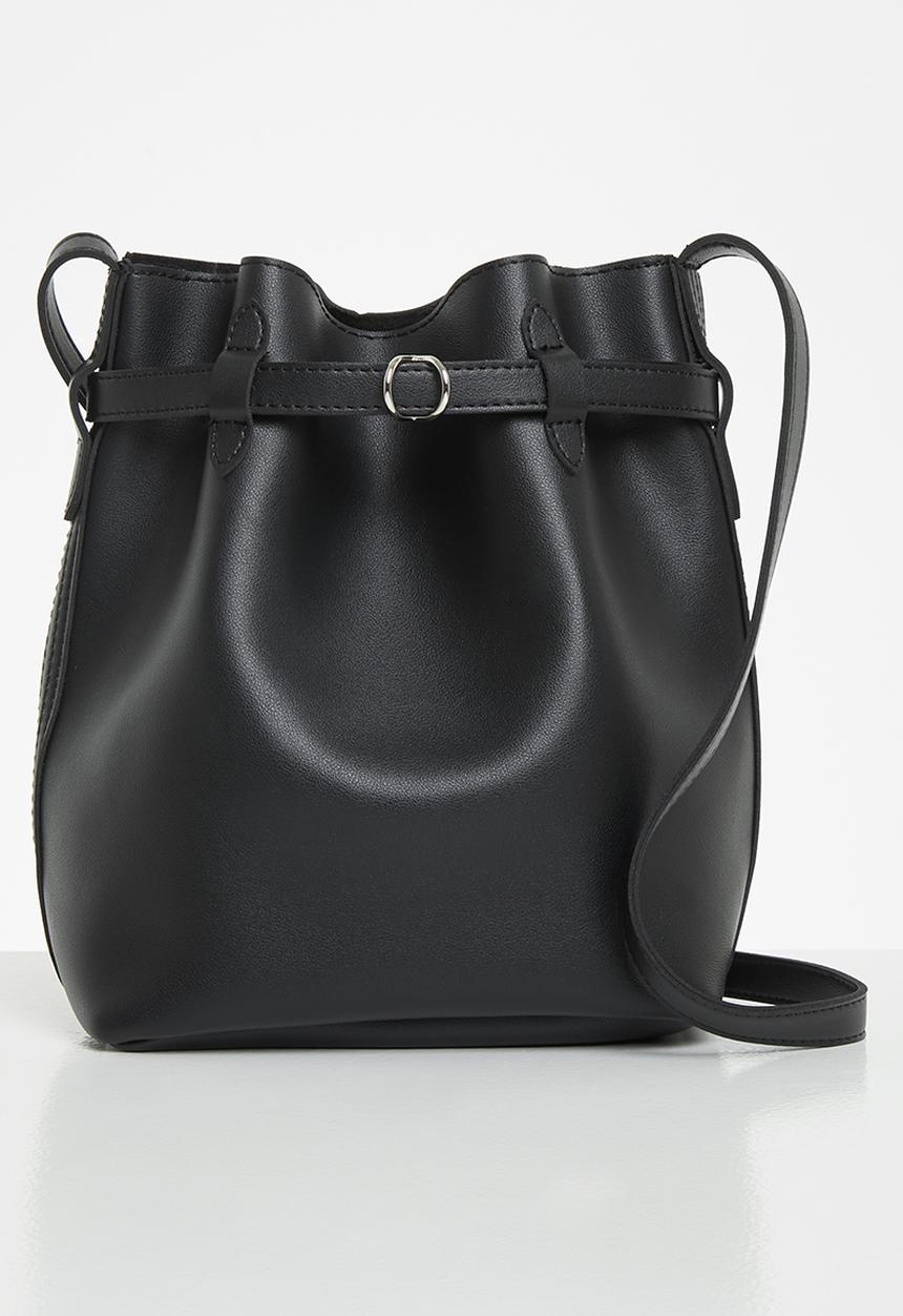 Superbalist - Clarissa bucket bag - black