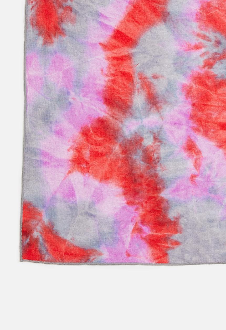 Billy The Bee Yoga - Anti skid yoga towel - tie dye red