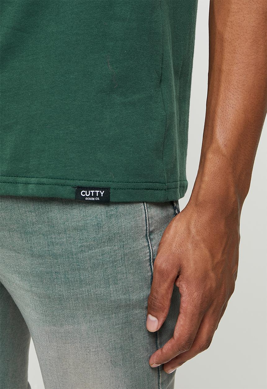 Cutty - Rich regular fit v-neck tee - forest