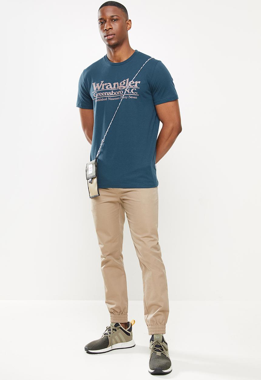 Wrangler - Greensboro N.C tee - shadow blue