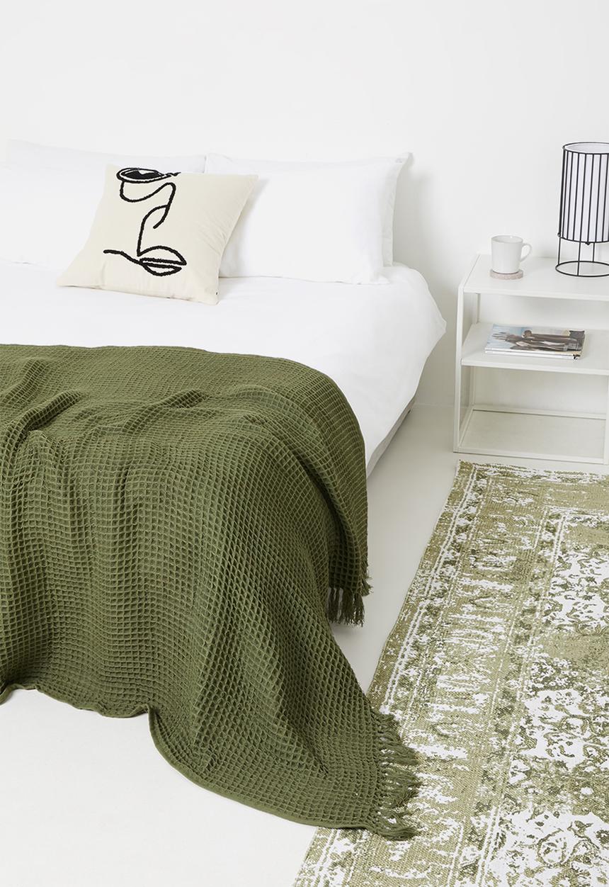 Sixth Floor - Waffle weave throw - green