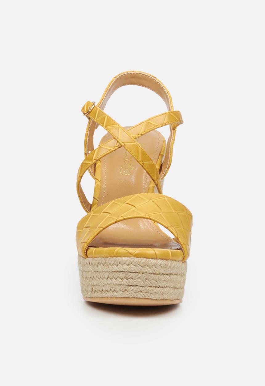 Butterfly Feet - Tiana 1 espadrille wedge - mustard