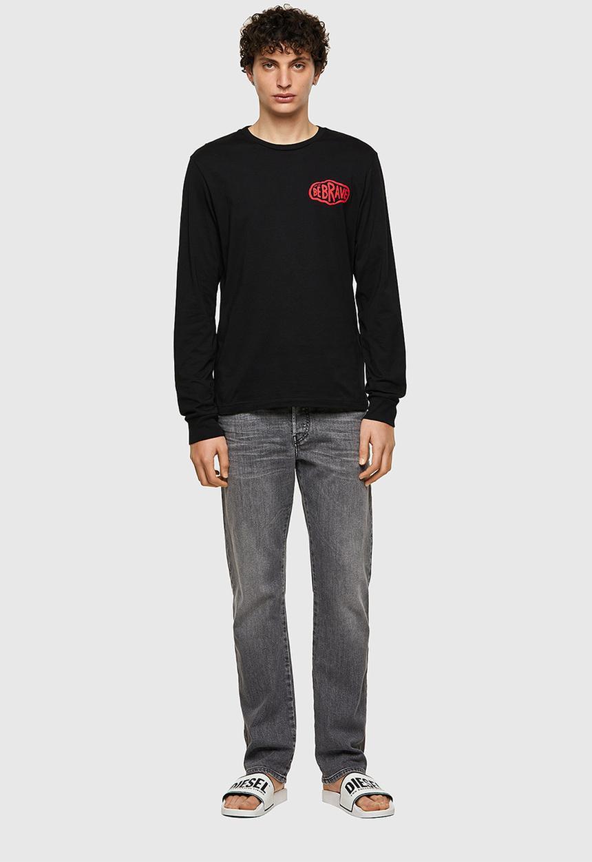 Diesel  - T-diegos-ls-k24 chest print tee - black