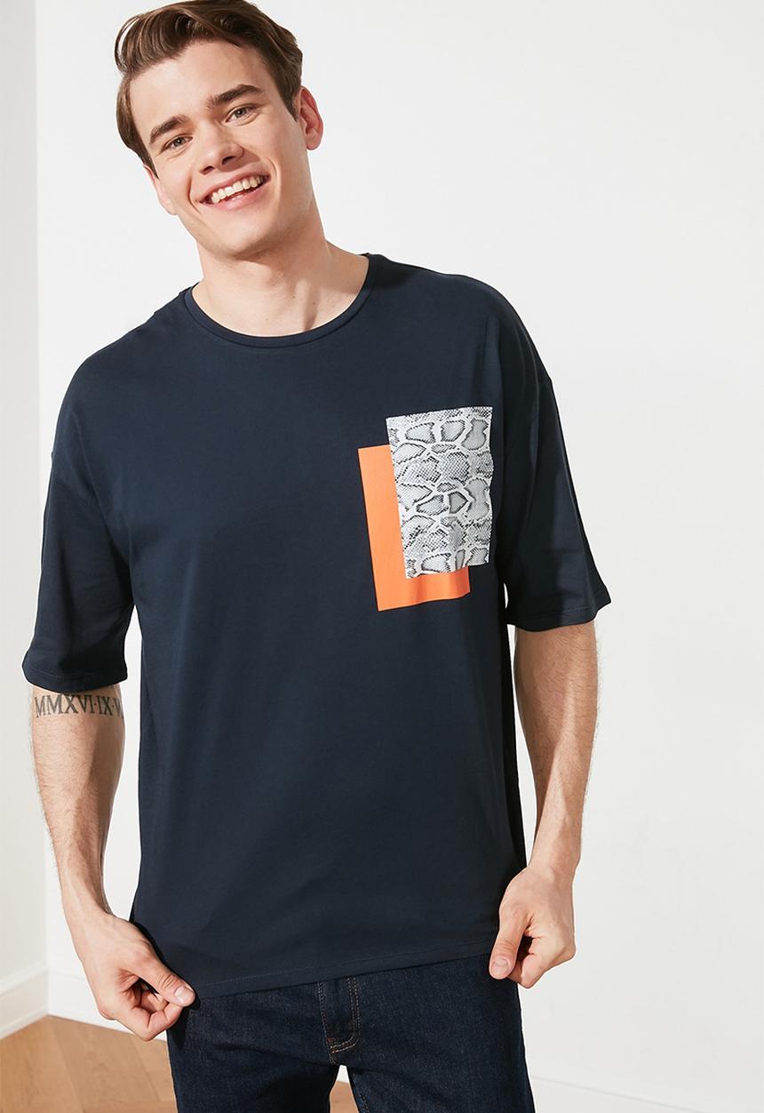 Trendyol - Chest print short sleeve tee - navy