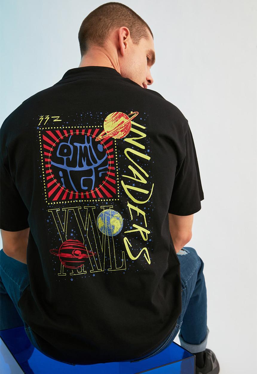 Trendyol - Back print short sleeve tee - black