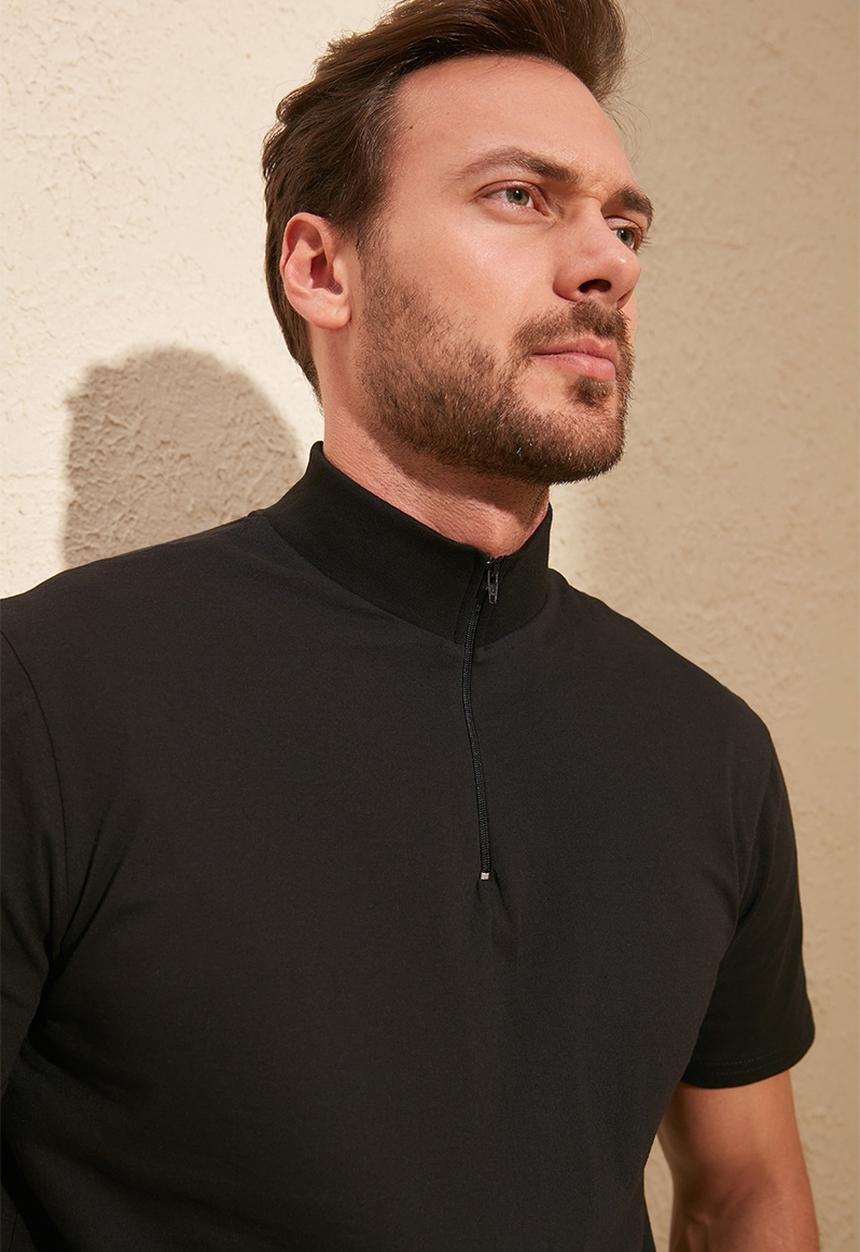 Trendyol - High neck quarter zip tee - black