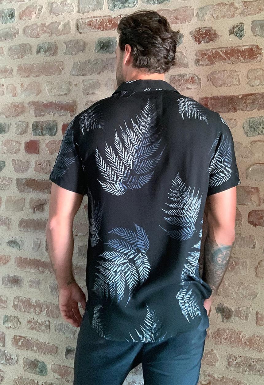 Trendyol - Leaf print short sleeve shirt - black