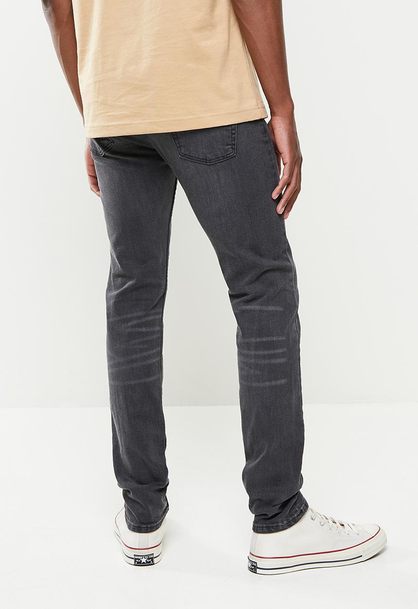 Levi’s® - 510™ skinny onion rings adv - black