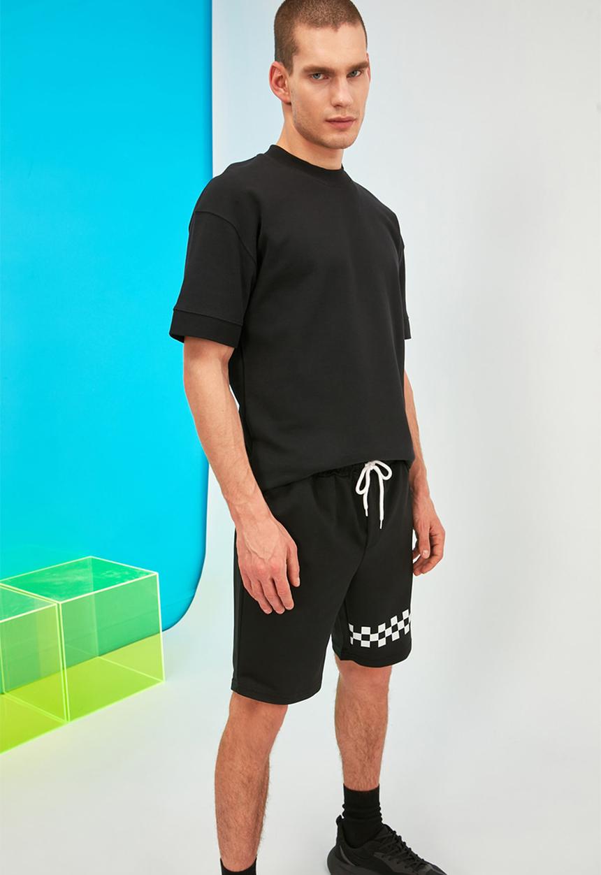 Trendyol - Leg print shorts - black