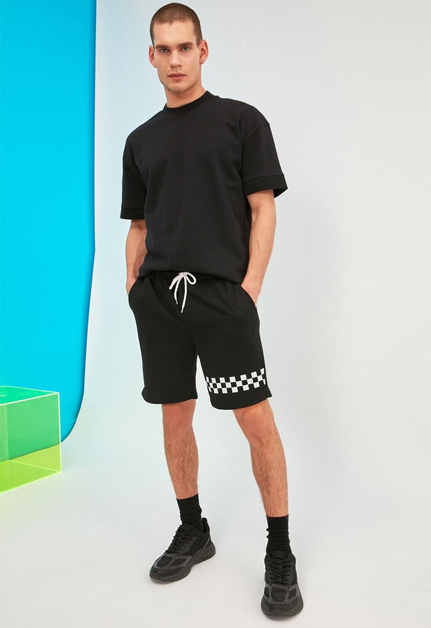 Trendyol - Leg print shorts - black