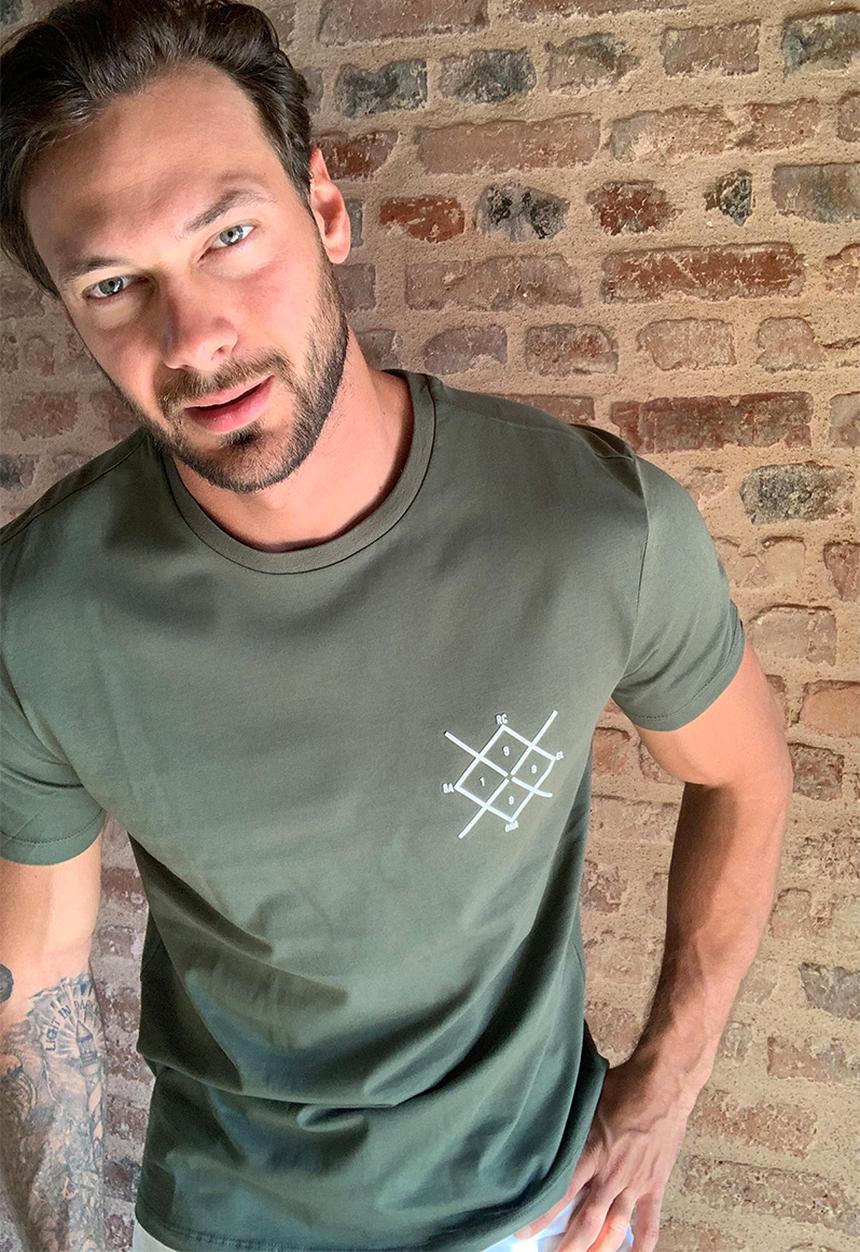 Trendyol - Chest print short sleeve tee - khaki