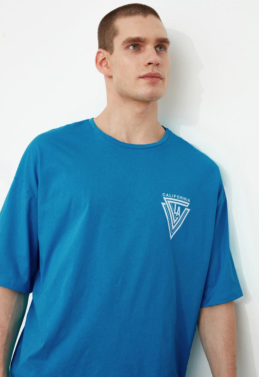 Trendyol - Triangle chest print short sleeve tee - turquoise