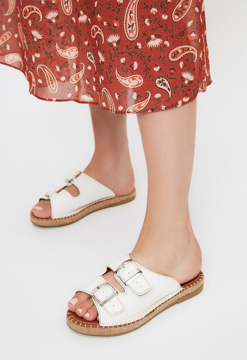 Trendyol - Double buckle espadrille slide - white