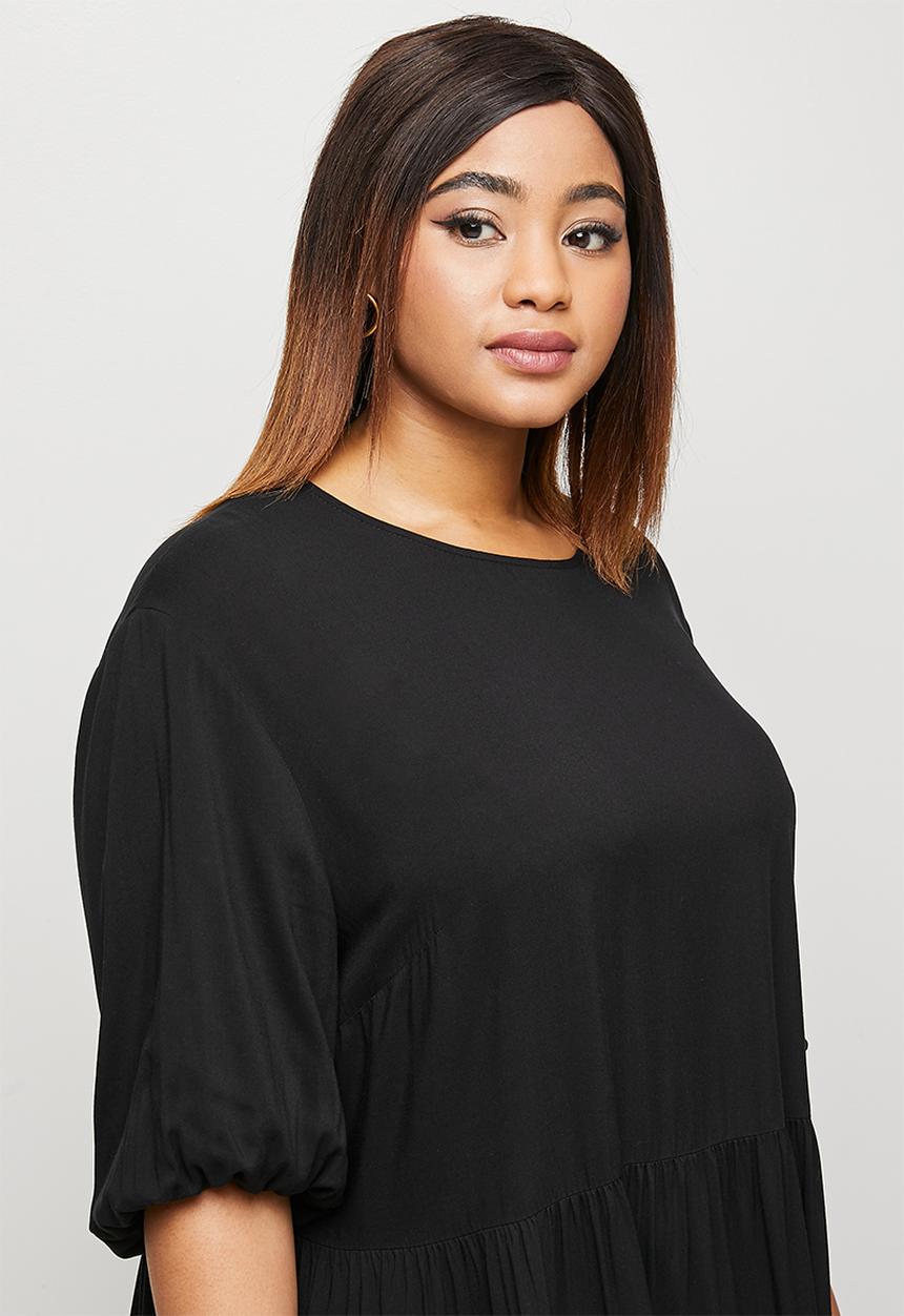 edit Plus - Short sleeve crew woven tiered maxi - black