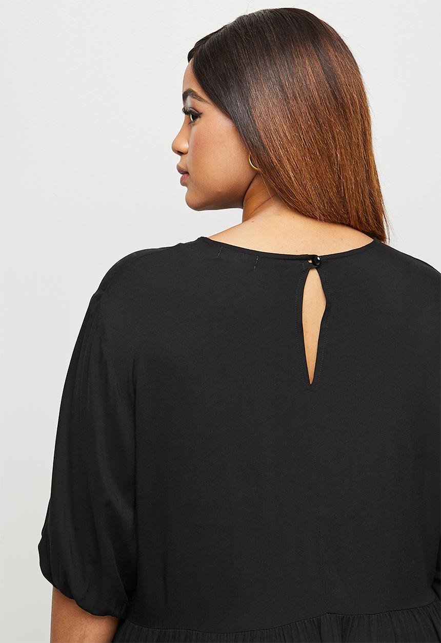 edit Plus - Short sleeve crew woven tiered maxi - black