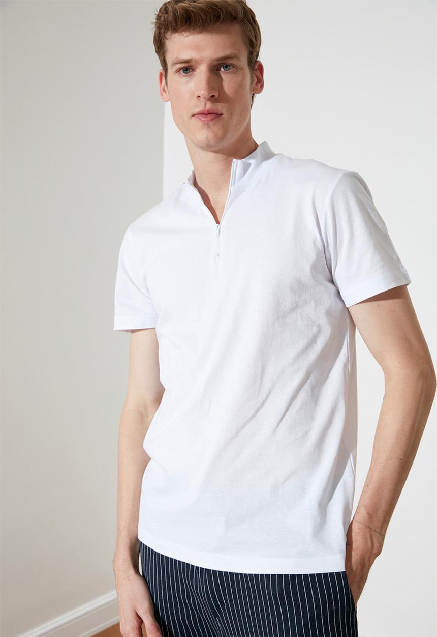 Trendyol - High neck quarter zip tee - white