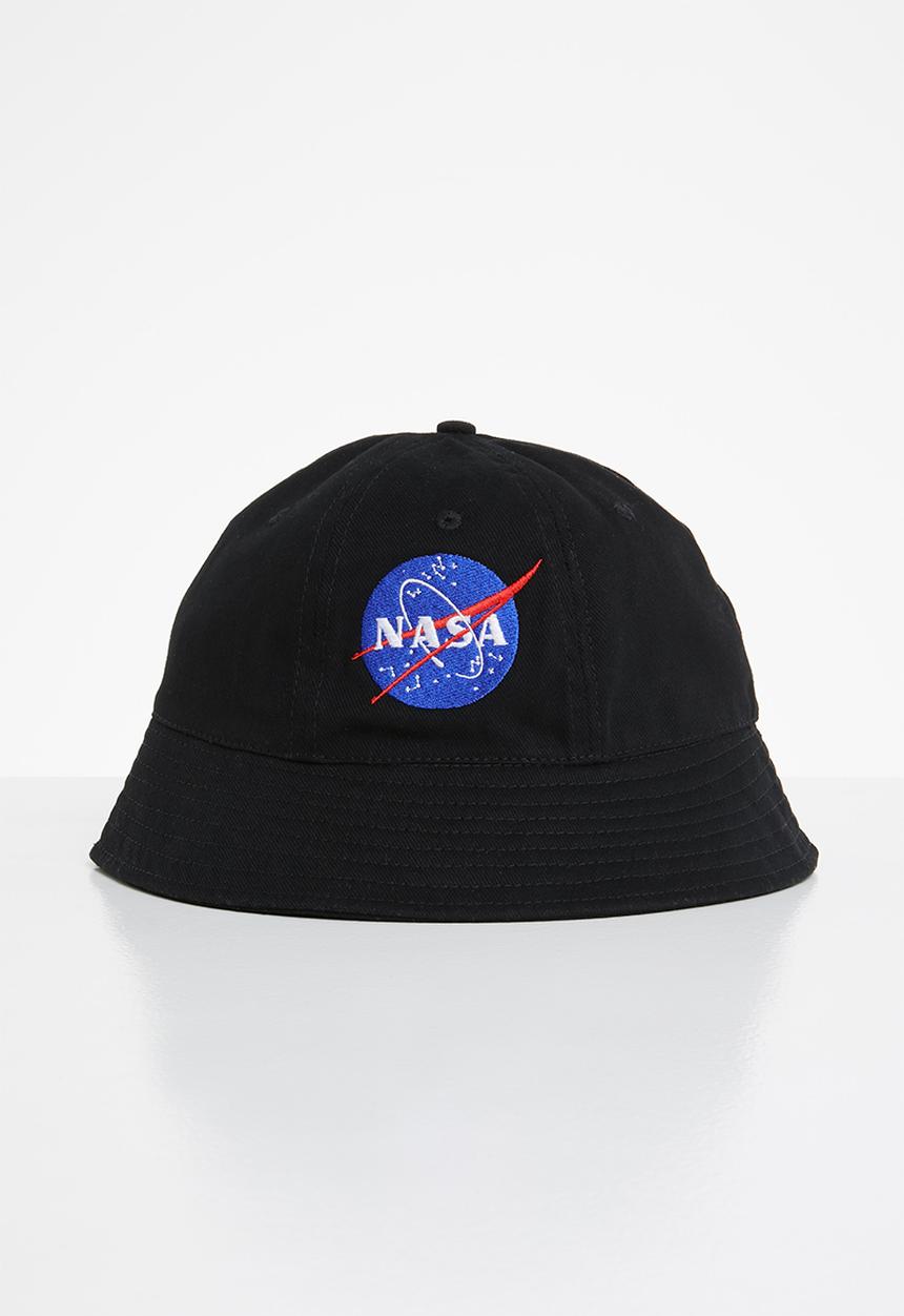 Superbalist - Nasa meatball bucket hat - black