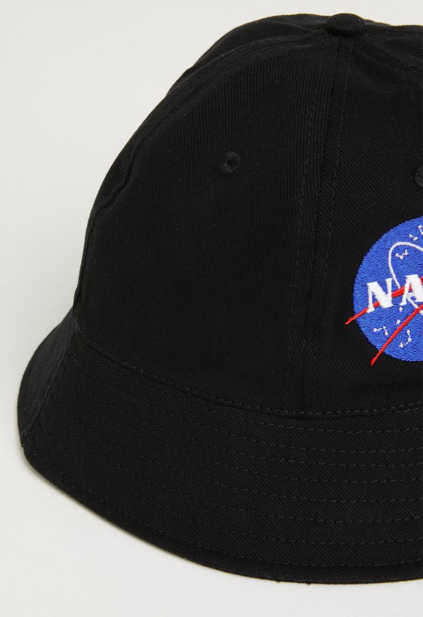 Superbalist - Nasa meatball bucket hat - black