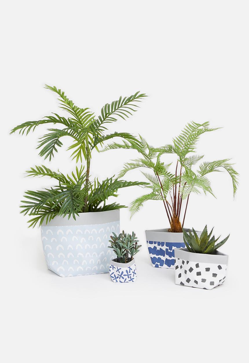 Inspired Vision Studios - Frosta set of 2 canvas planters - blue
