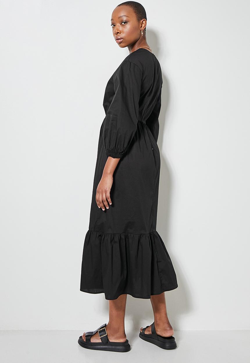 Superbalist - V-neck cutout detail midi dress - black