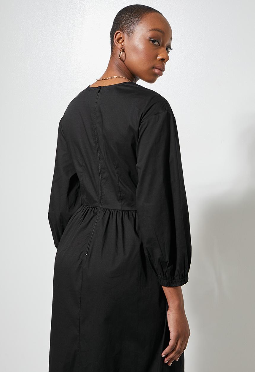 Superbalist - V-neck cutout detail midi dress - black