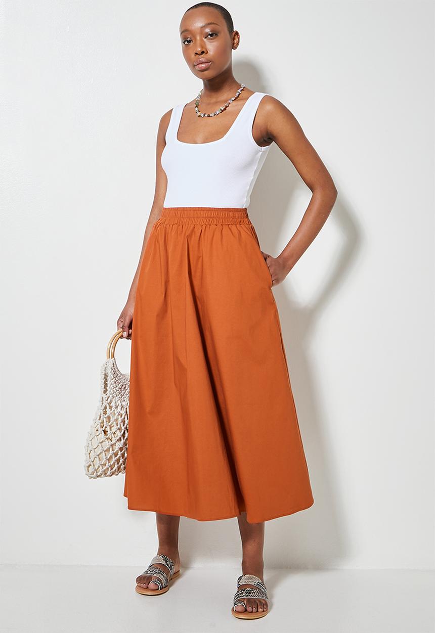 Superbalist - Poplin pull on midi skirt with pockets - bombay brown