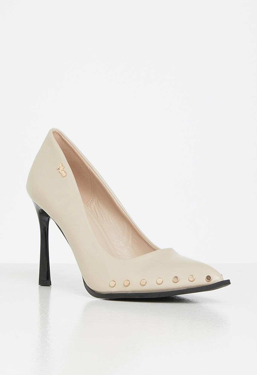 Plum - Resma studded court heel - beige