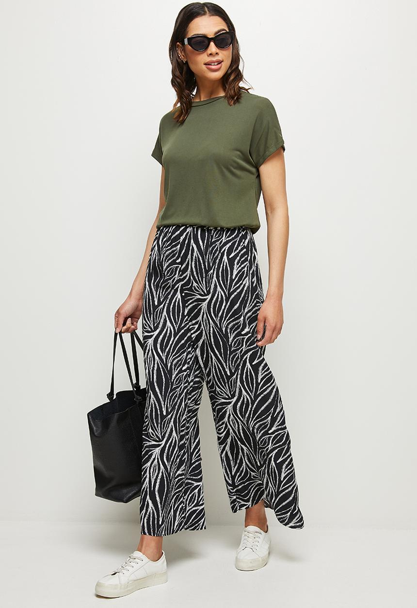 edit - Modal boxy washed tee - olive
