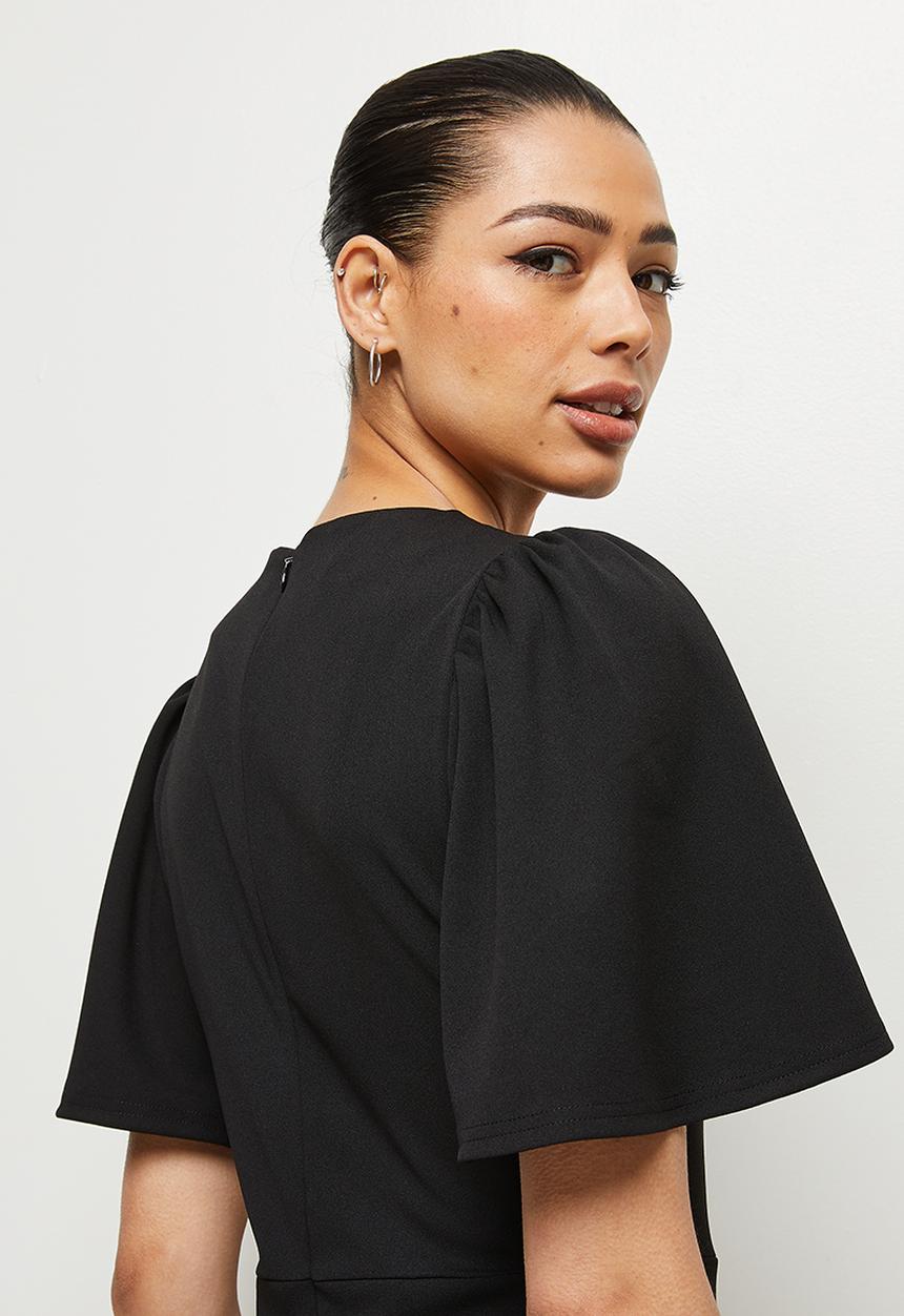 edit - Crepe flutter sleeve fit & flare - black
