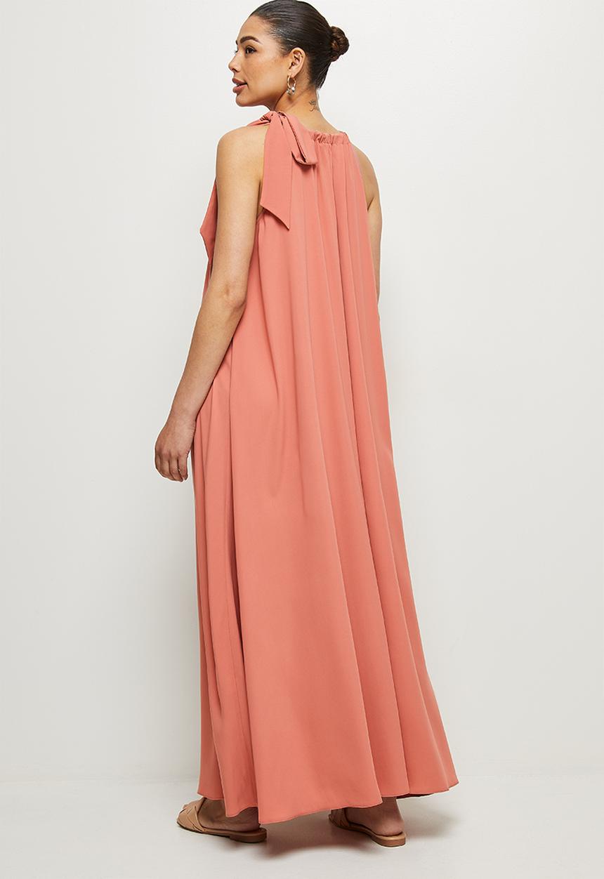 MILLA - Halter trapeze maxi with tie - salmon