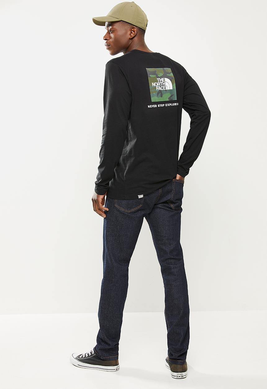 The North Face - Long sleeve red box tee - black
