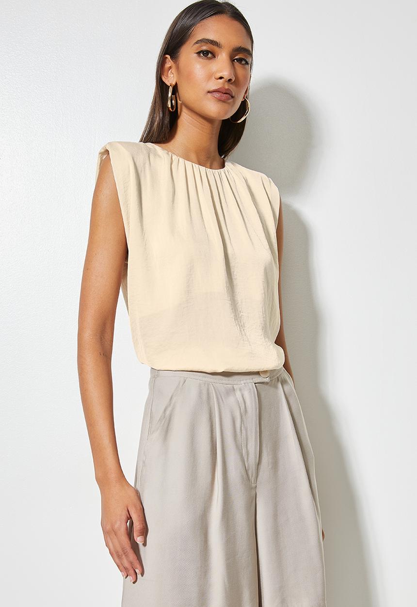 VELVET - Muscle shoulderpad blouse with gauged neck detail - neutral 