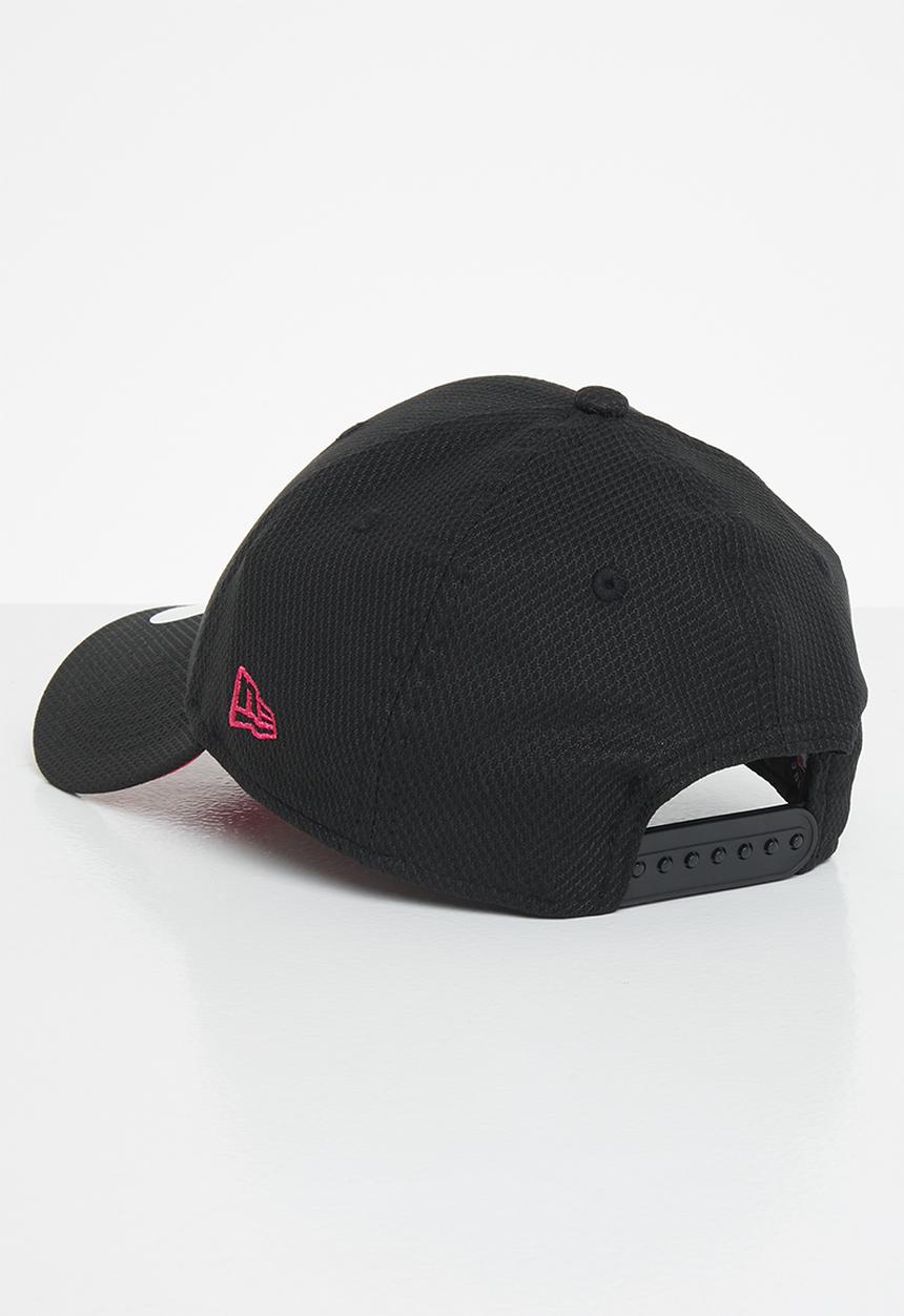 New Era - 940 womens league essential losdod - black