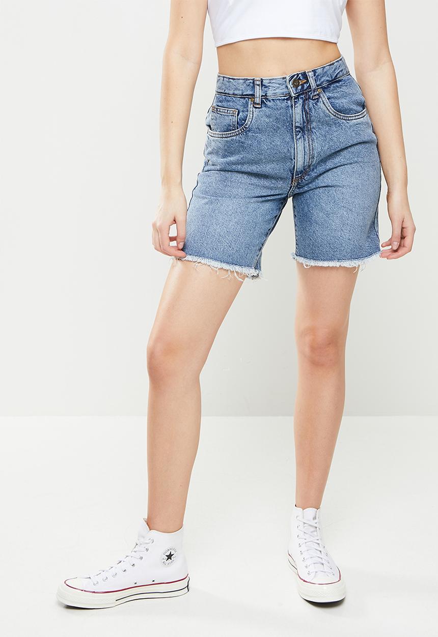 Cotton On - Straight denim bermuda short - blue