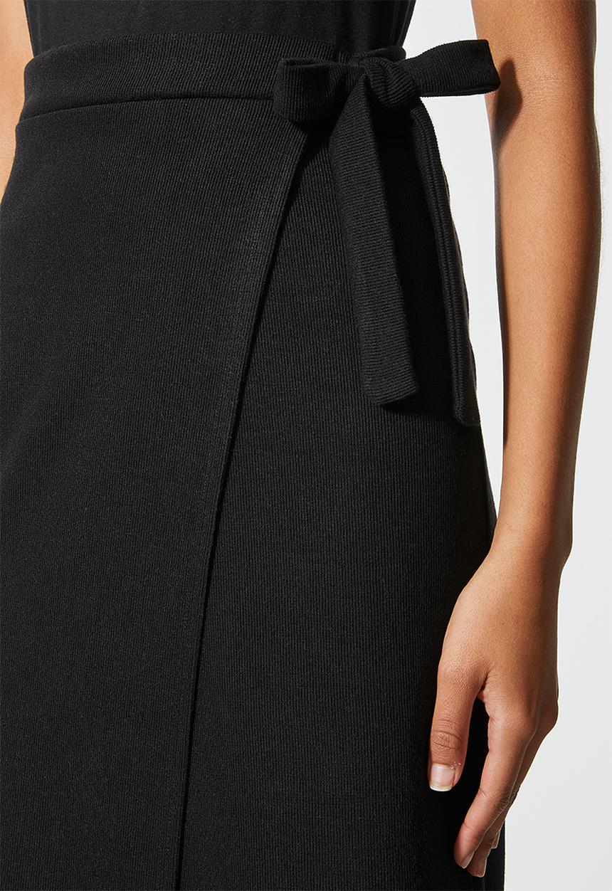 VELVET - Wrap slim knit skirt - black 
