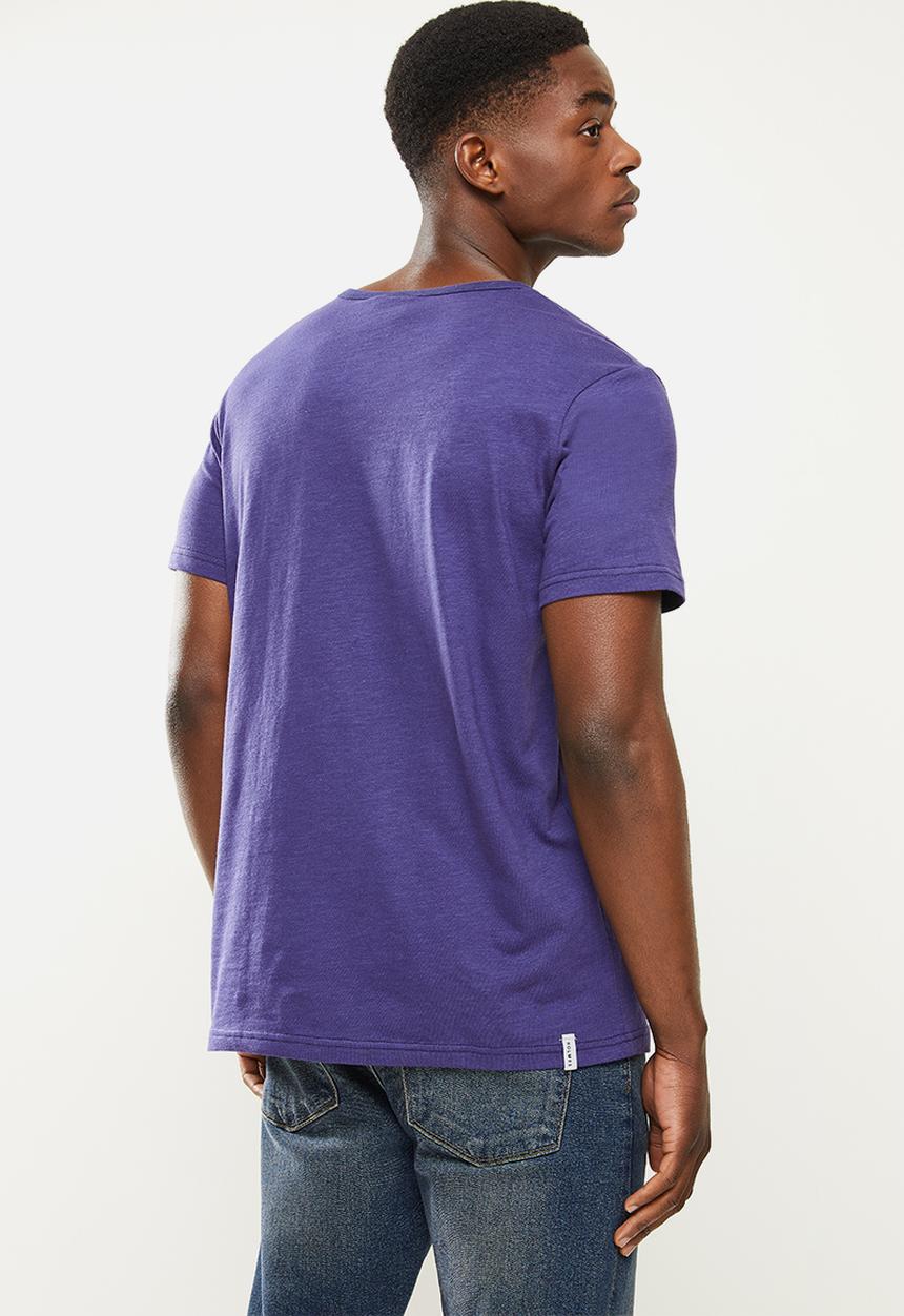 Holmes Bro's - Beach flag basic short sleeve tee - blue