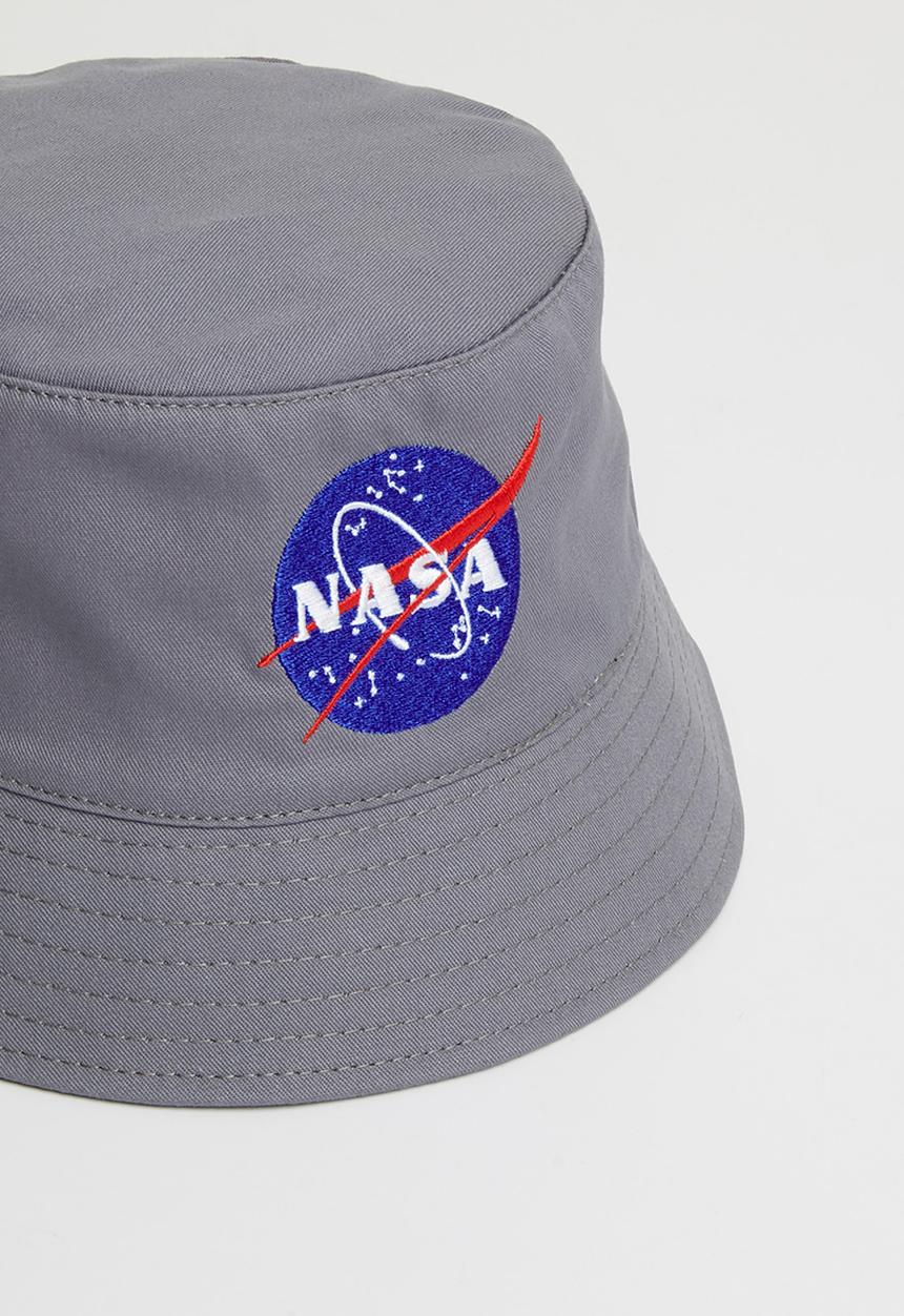 Superbalist - Nasa worm logo bucket hat - grey