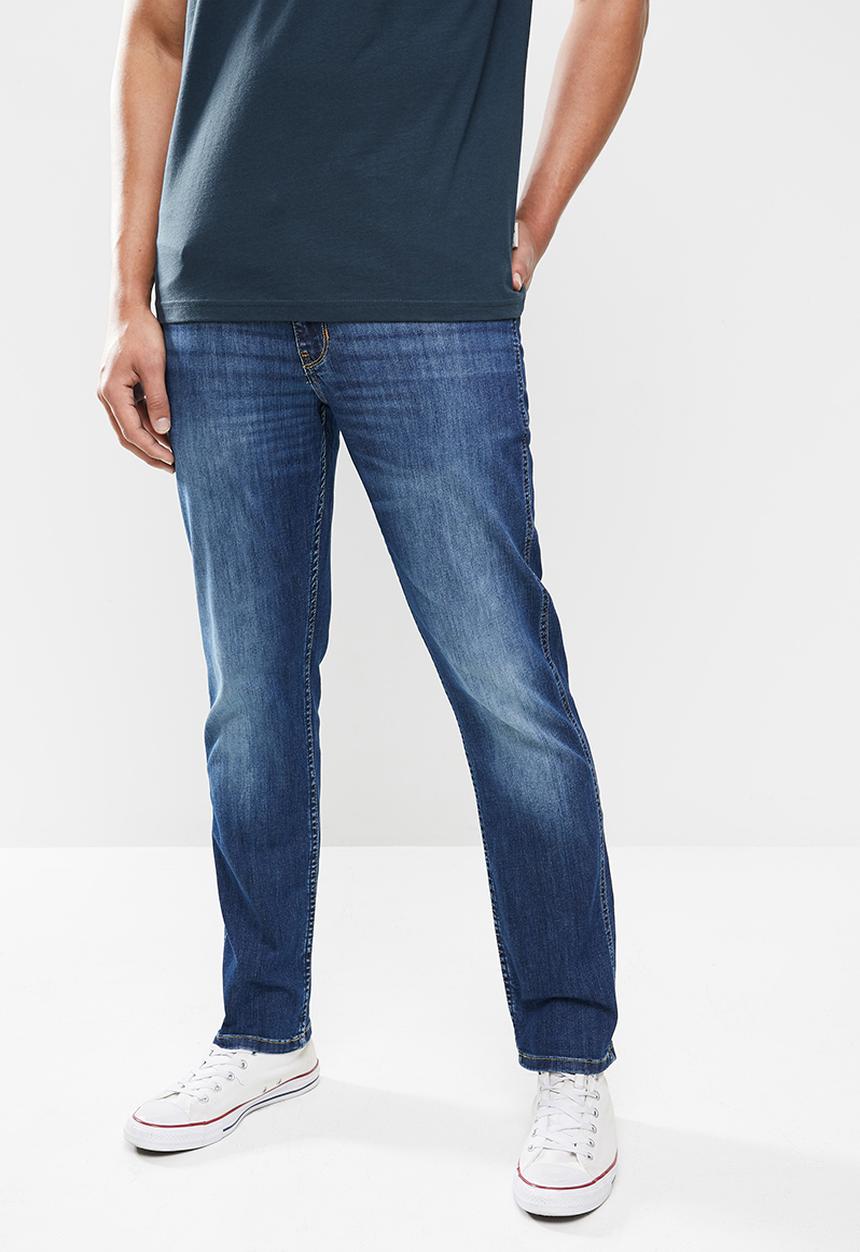 Wrangler - Greensboro regular tapered jeans - blue