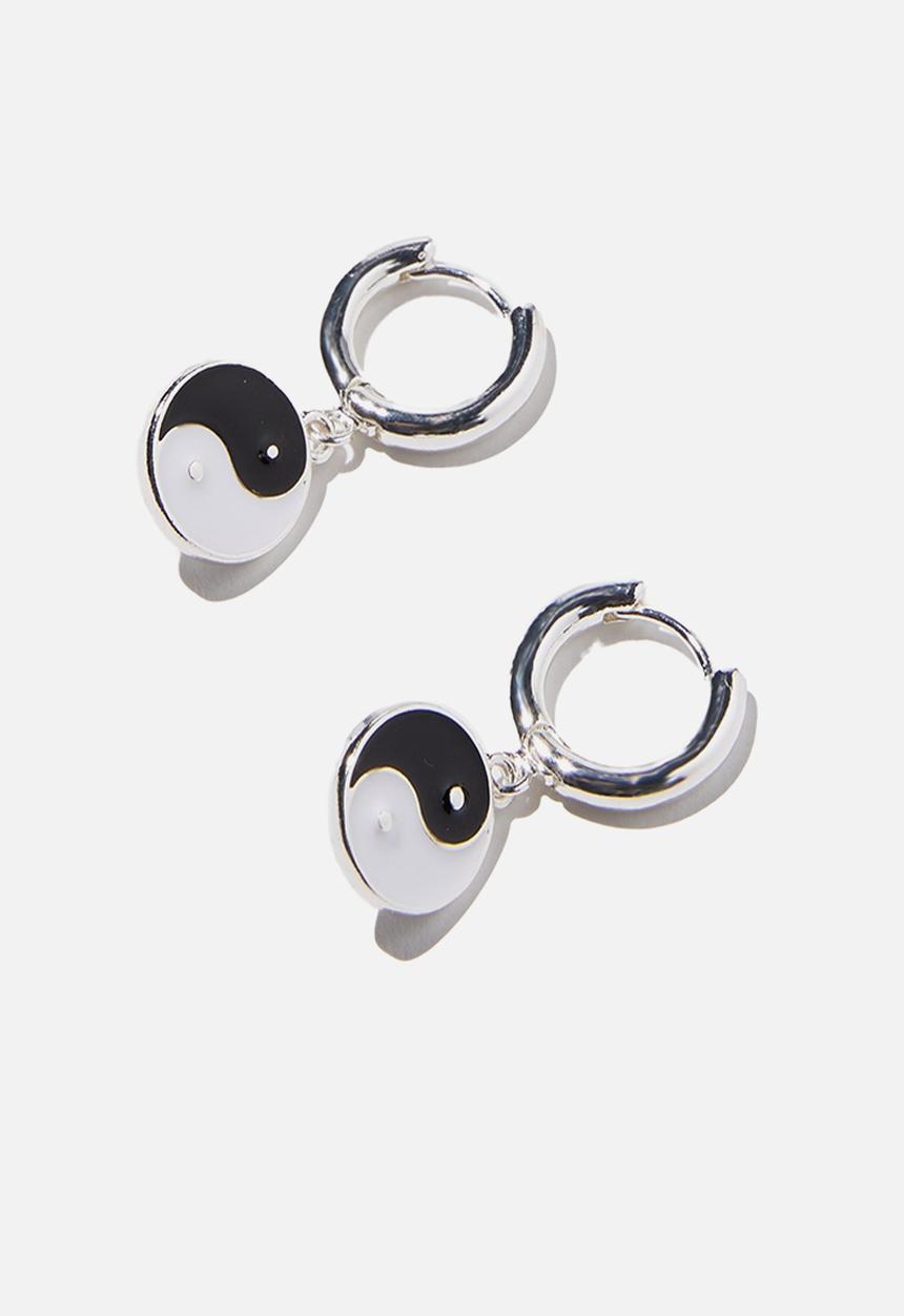 Rubi - Premium huggie hoop - sterling silver chunky yin & yang drop