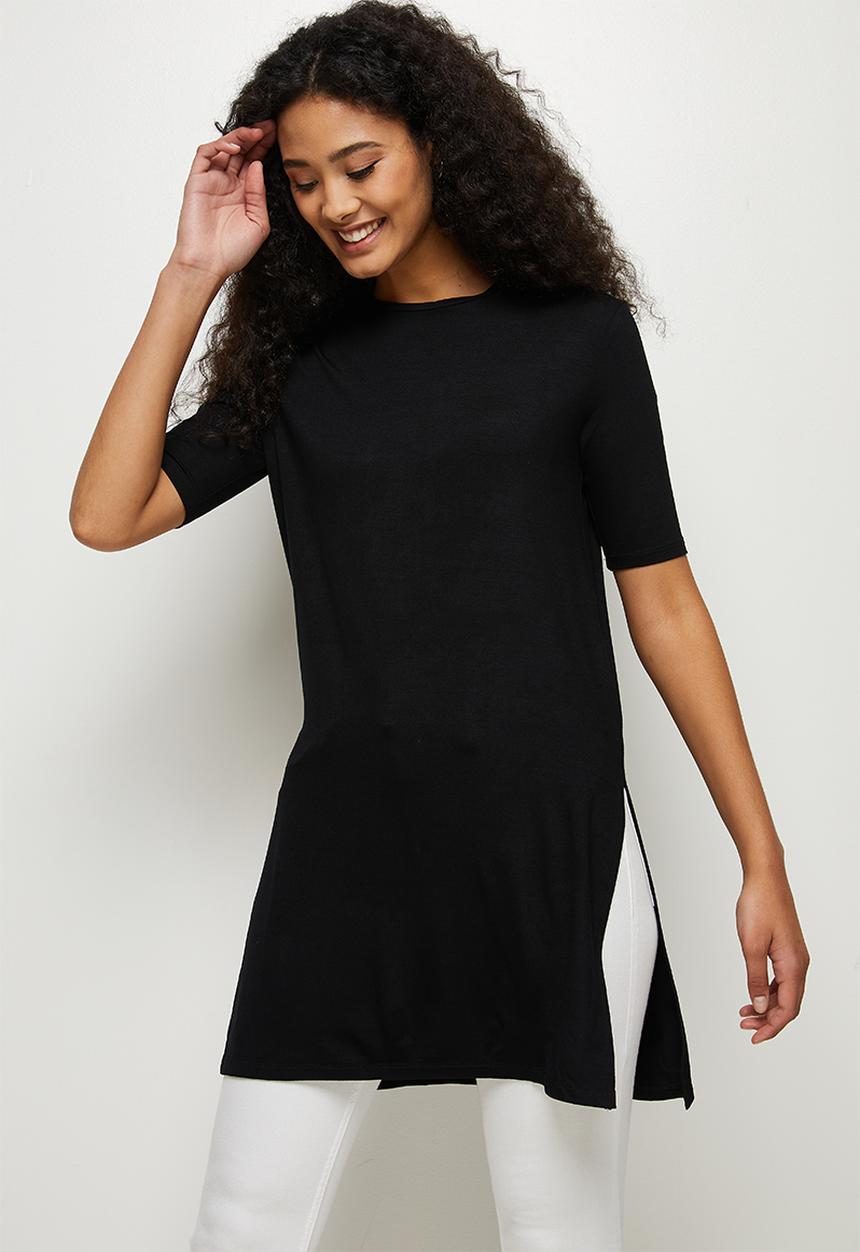 edit - Longline deep slit tee - black