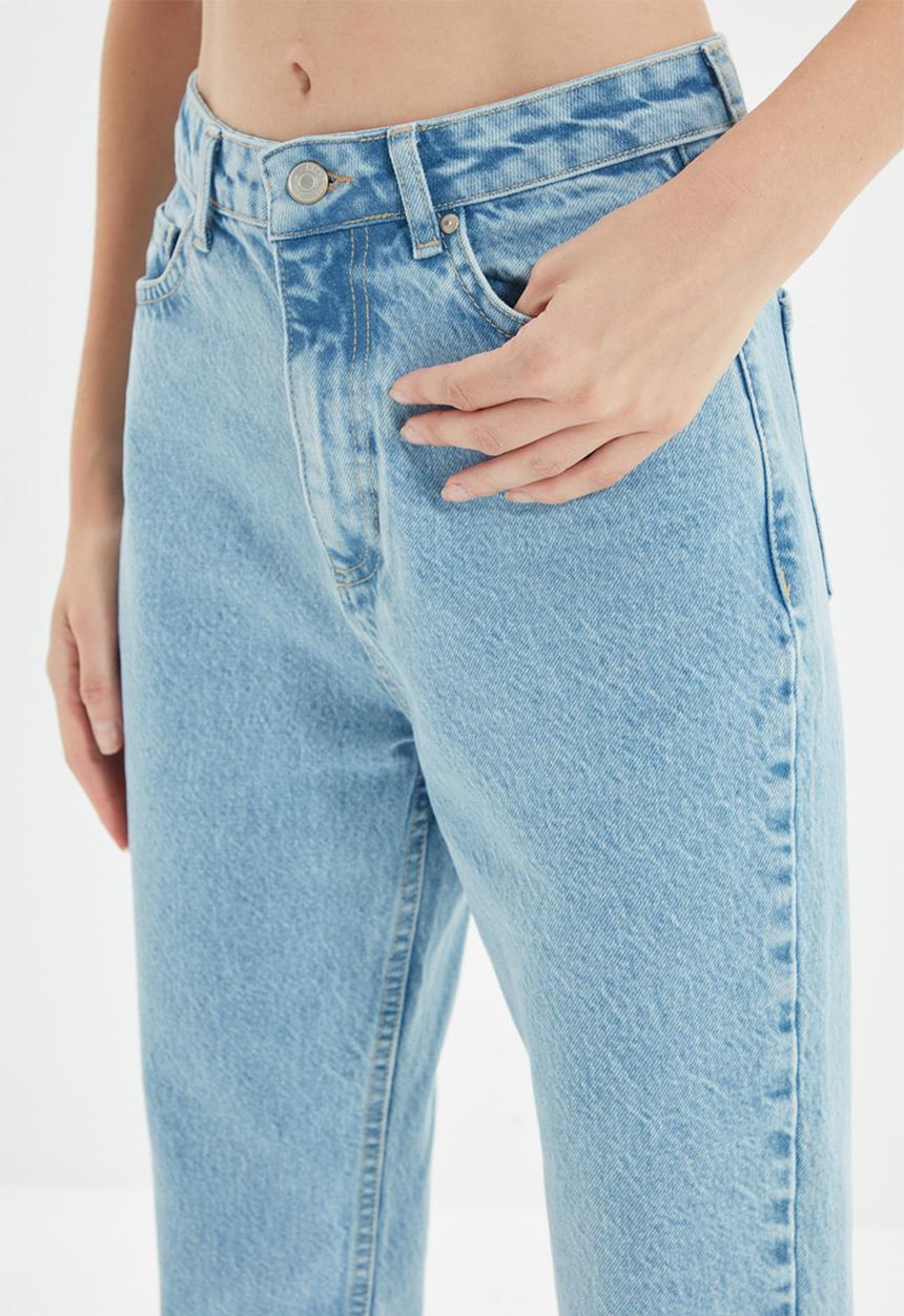 Trendyol - High waist mom jeans - light blue