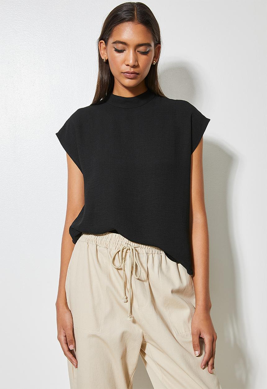 Superbalist - Grown on sleeve t-shirt shell - black