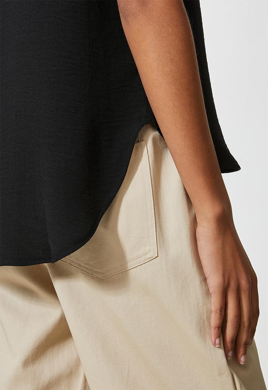 Superbalist - Grown on sleeve t-shirt shell - black