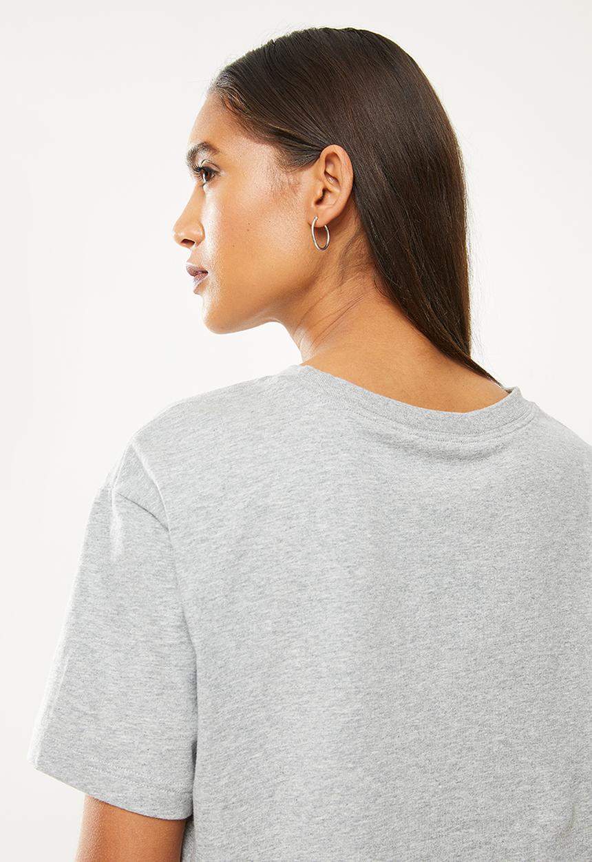 Nike - Nsw tee essntl crp icn ftr - grey
